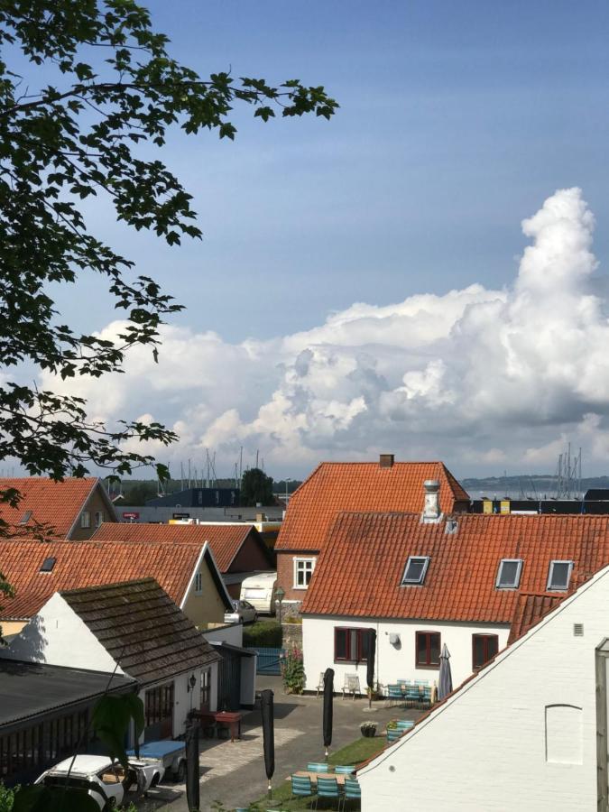 Ibsens Gaard Hotel Ebeltoft Buitenkant foto