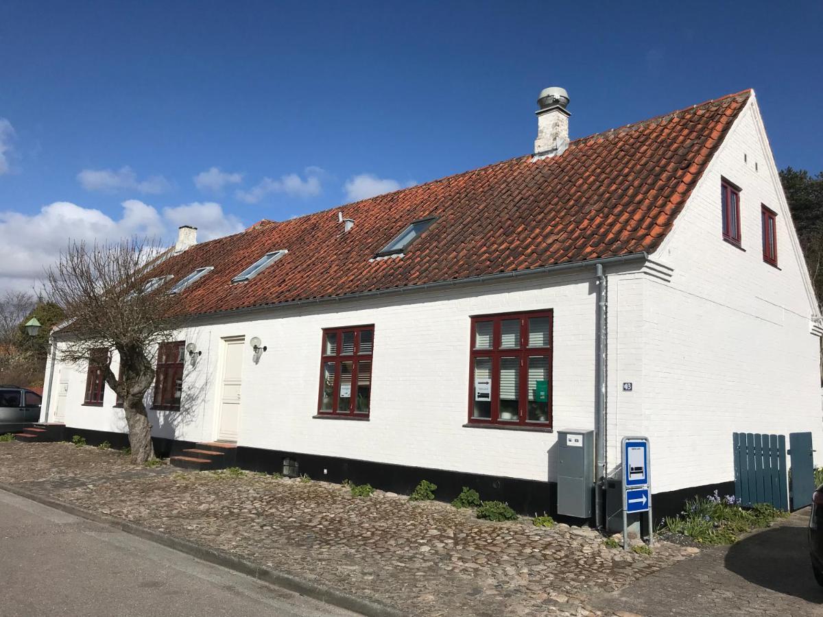 Ibsens Gaard Hotel Ebeltoft Buitenkant foto